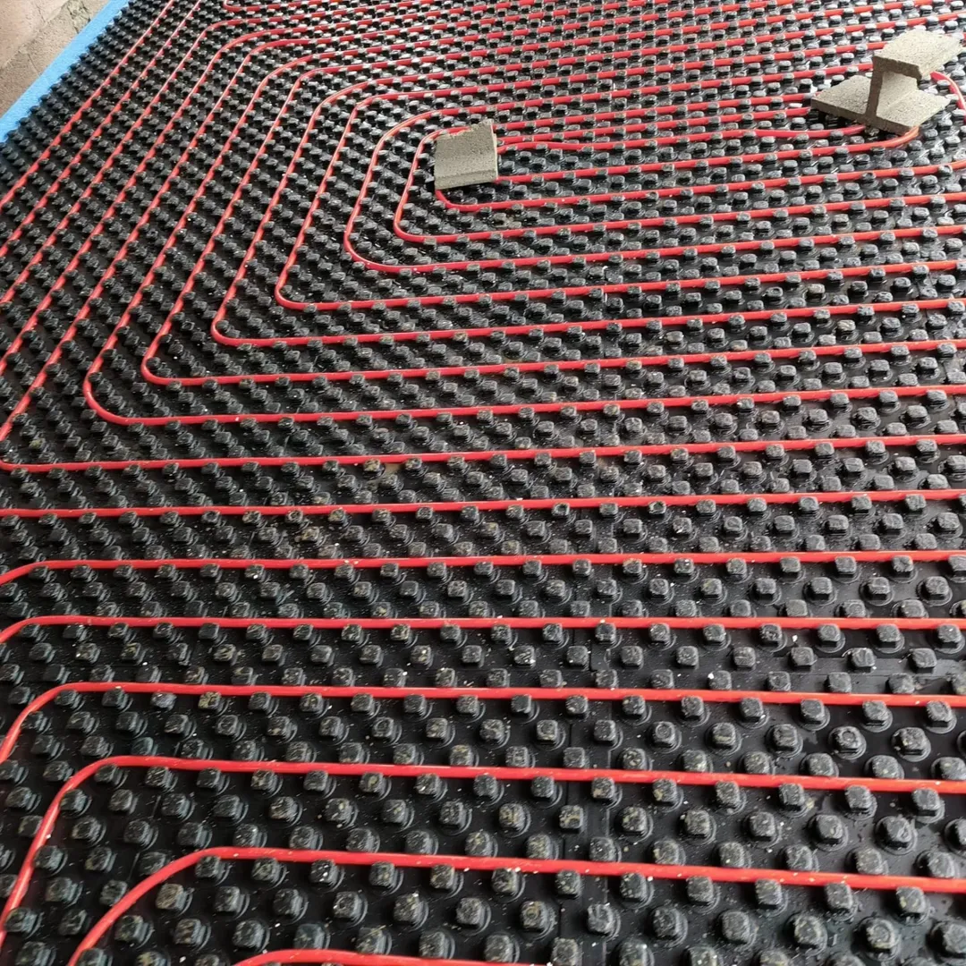 Detalhe piso radiante hidráulico